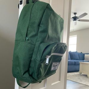 herschel backpack in green. pop quiz backpack